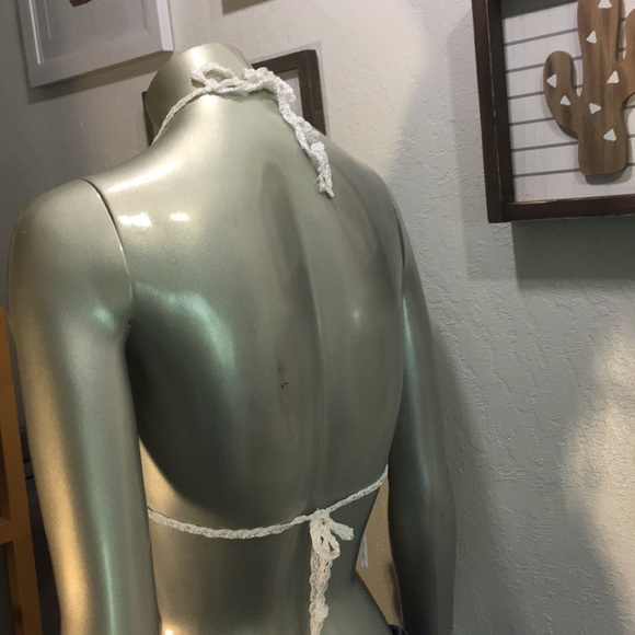 ☀️Lowest | Bundle to Save ☀️ Crochet Halter Top - Picture 5 of 5